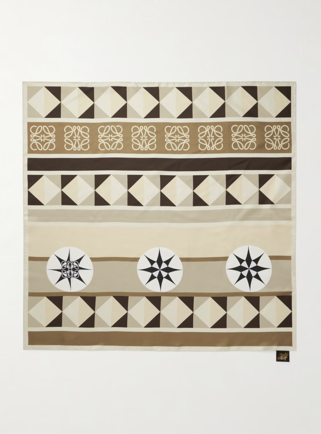 Где купить шелковый платок как у Арай Алимхан?