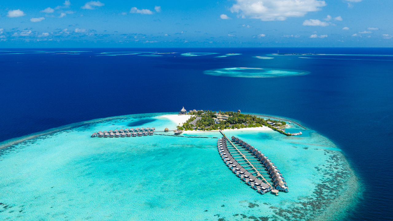 Outrigger Maldives Maafushivaru