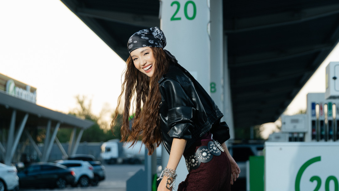 «Жұлдыздар танымалдыққа дейін және қазір…» Анеля Кенжибекова бала кезіндегі ескі фотосуретін көрсетті