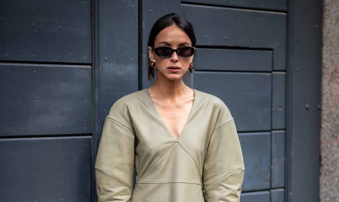 С чем сочетать широкие джинсы