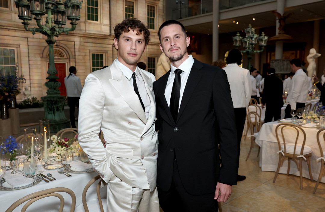 «Люблю тебя»: Купер Кох зачитал послание Лайла Менендес