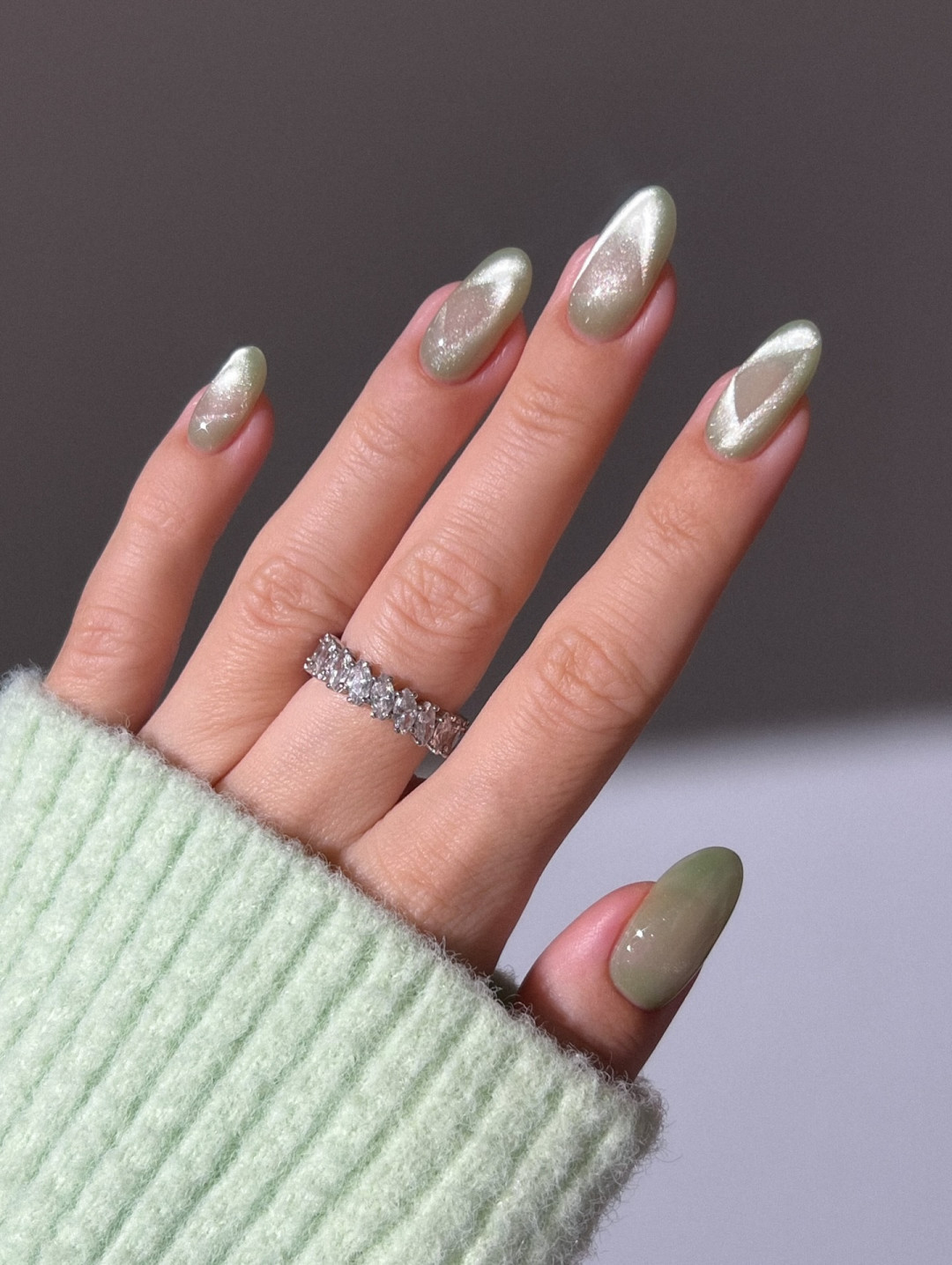 Новогодний маникюр: 12 идей для главной ночи года 