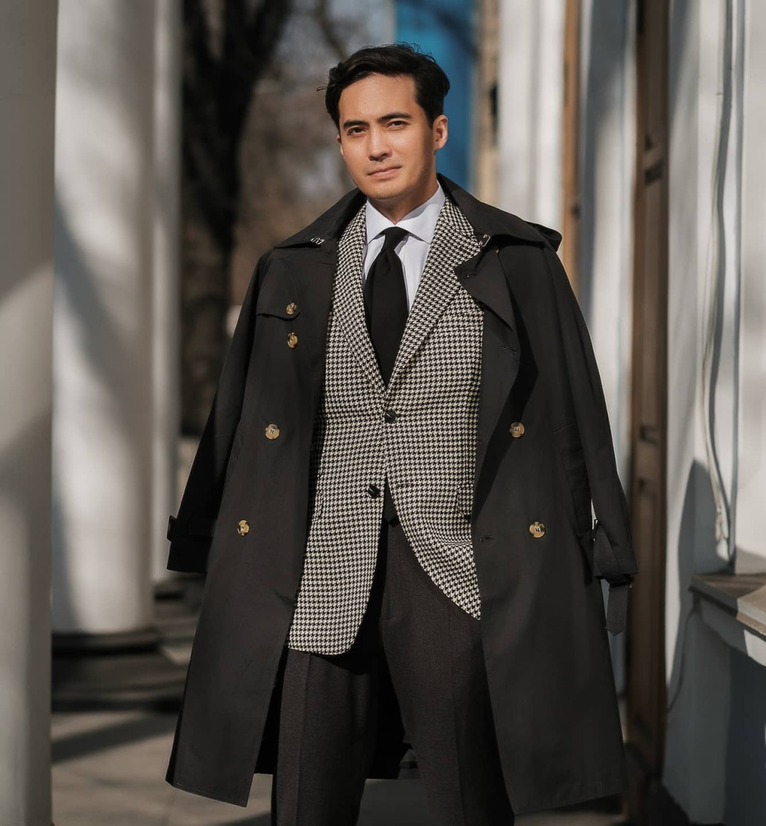 «Жұлдыздар танымалдыққа дейін және қазір…» Санжар Мәди бала кезіндегі ескі фотосуретін көрсетті