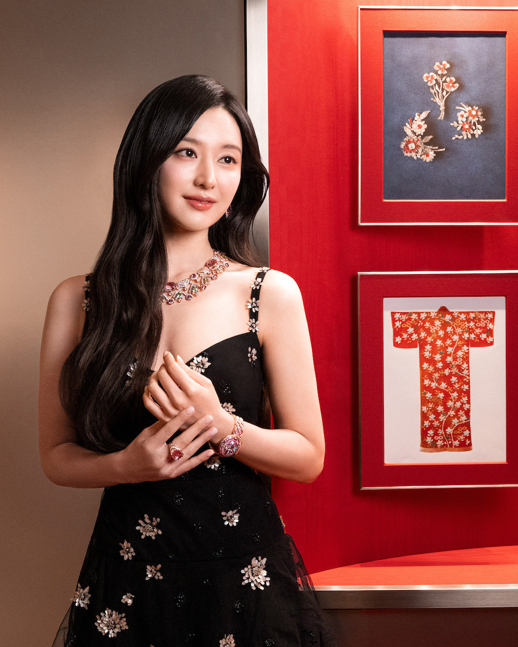 «Калейдоскоп Bvlgari: Цвета, Культуры и Ремесла»