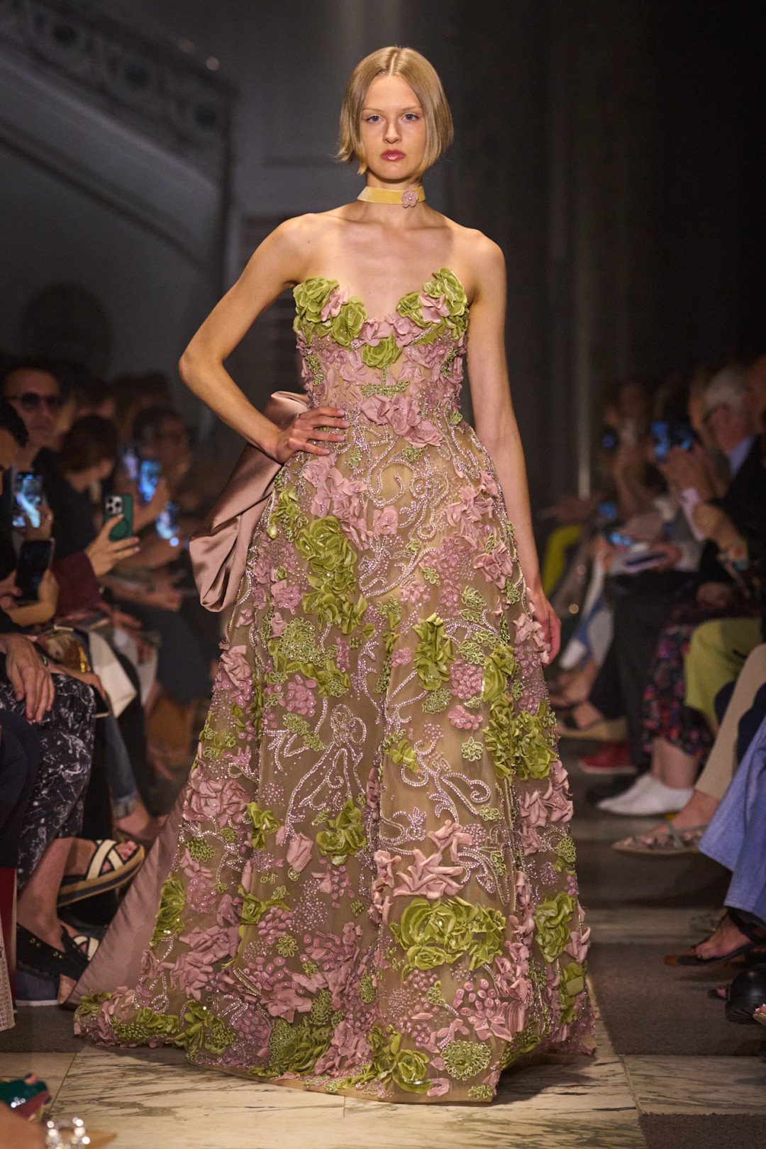 осенне-зимняя Неделя высокой моды 2025 года 