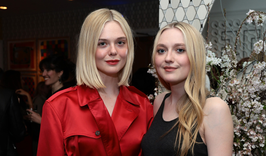 Дакота и Эль Фаннинг впервые сделают это