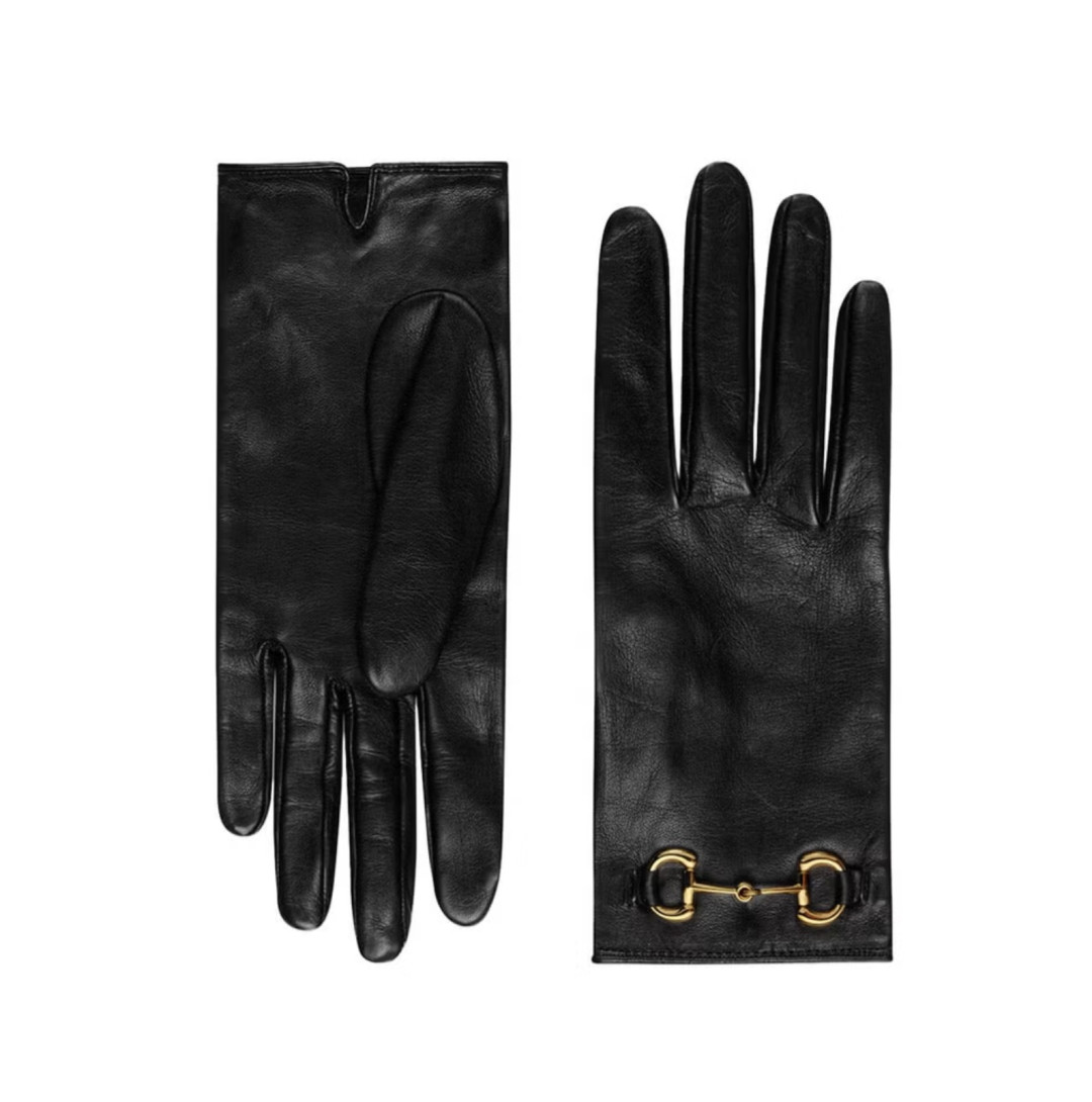 Бас киімдер, шарфтар және қолғаптар: сіздің жайлы образдарыңызға арналған ең үздік қысқы аксессуарлар