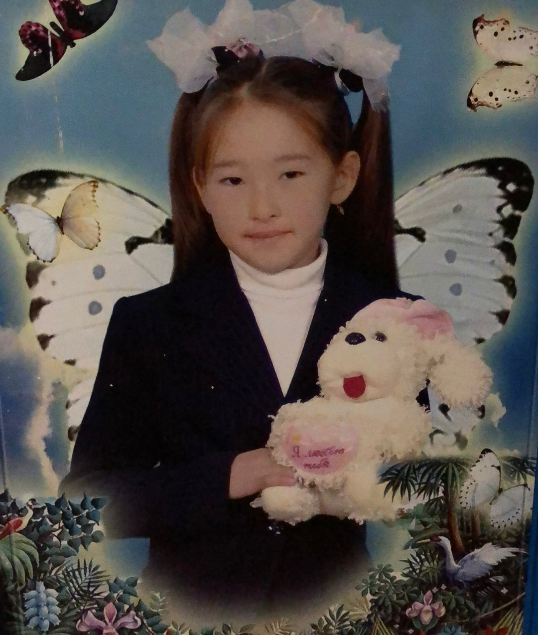 «Жұлдыздар танымалдыққа дейін және қазір…» Bota Mia жас кезіндегі ескі фотосуретін көрсетті 