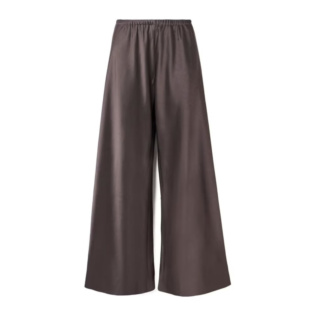 Шоколадно-коричневый цвет 