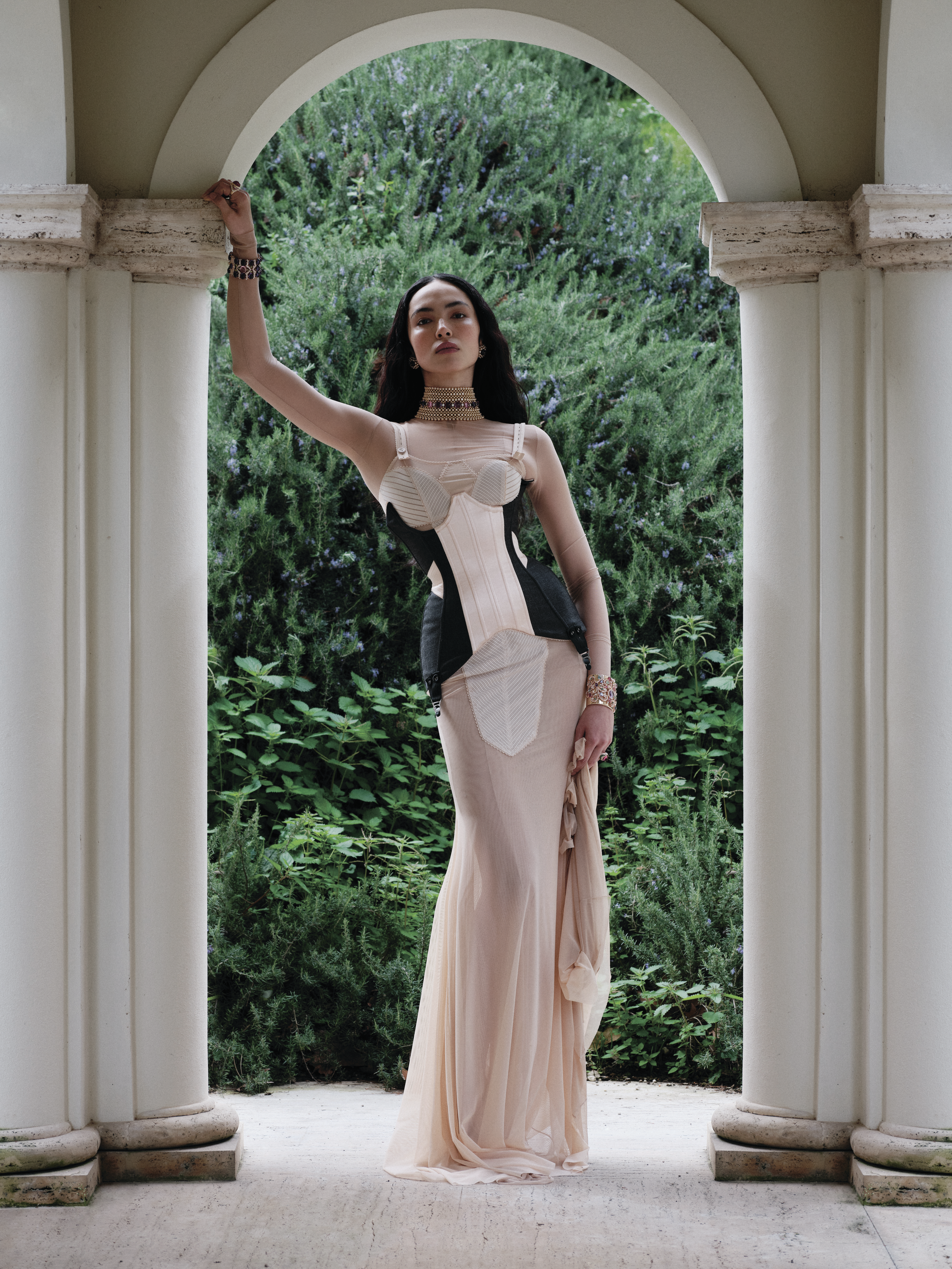 Living Myths: каверстори нового номера Harper's BAZAAR Kazakhstan