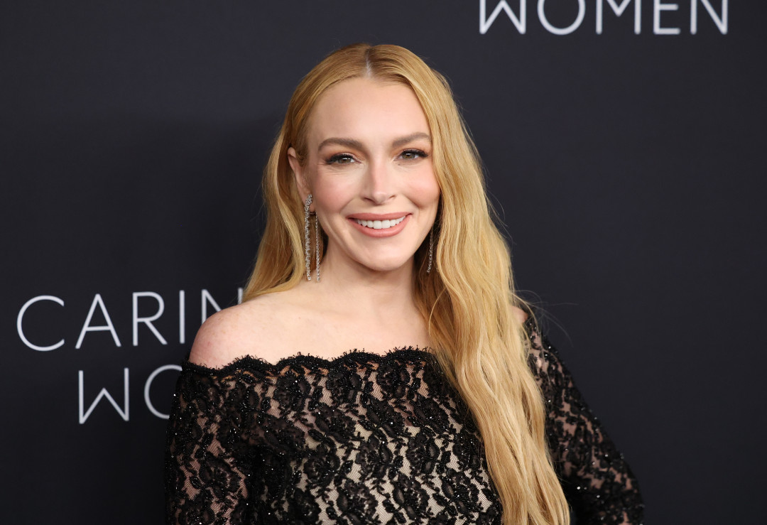 Линдси Лохан страдает