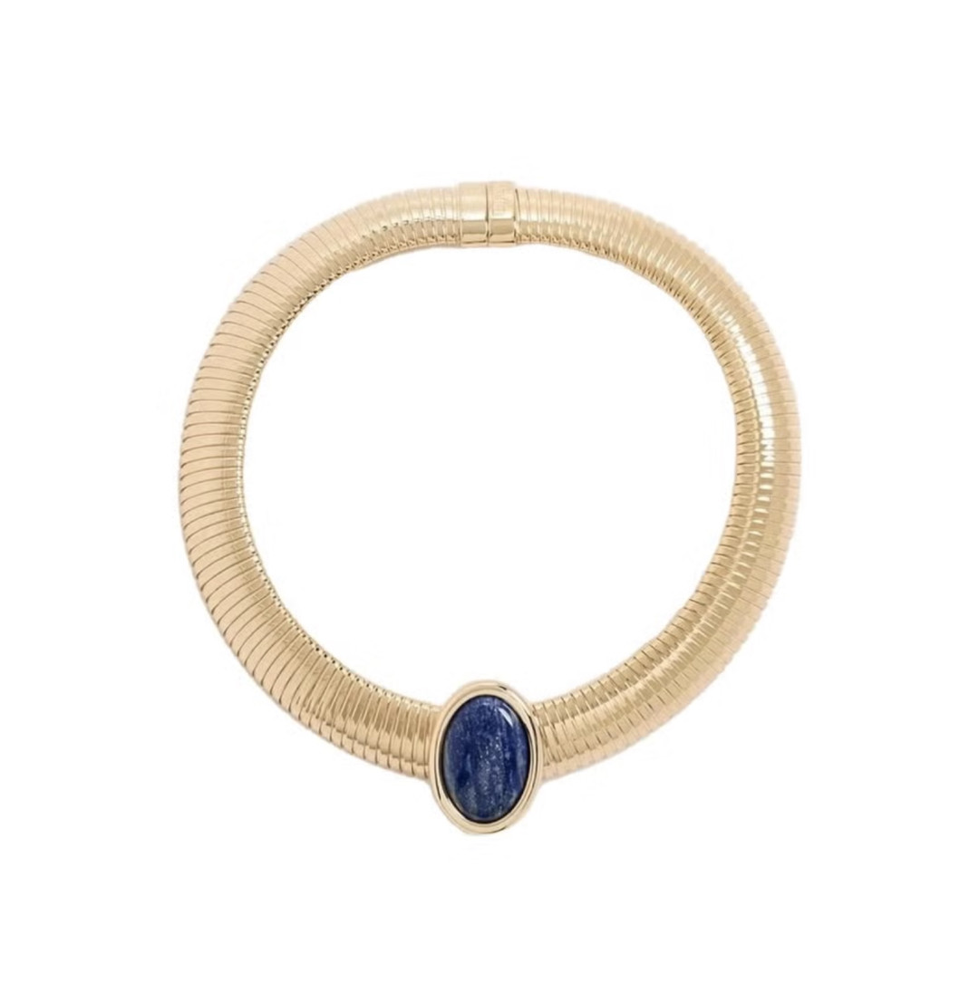 Как комбинировать платья с кроссовками