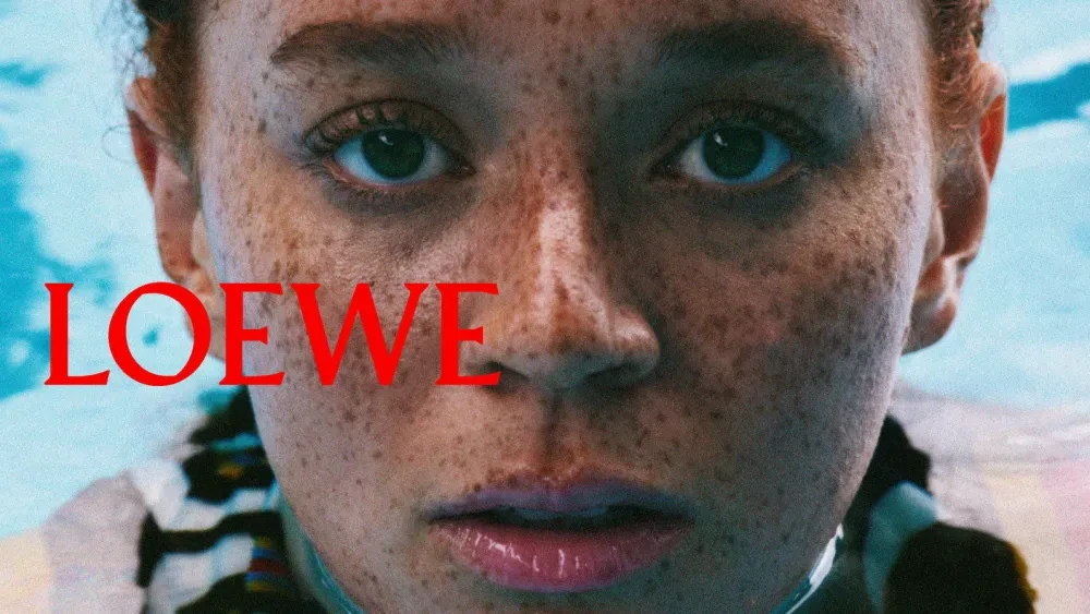 тизер весенне-летнего показа LOEWE 2026
