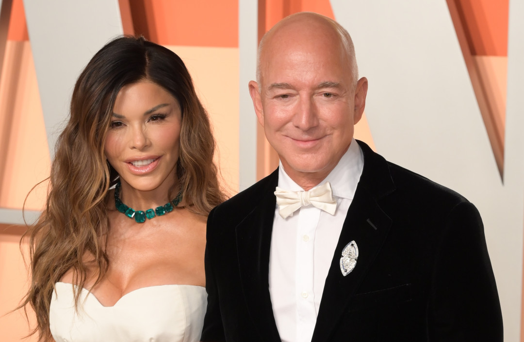 Почему у Лорен Санчес не было букета невесты на свадьбе