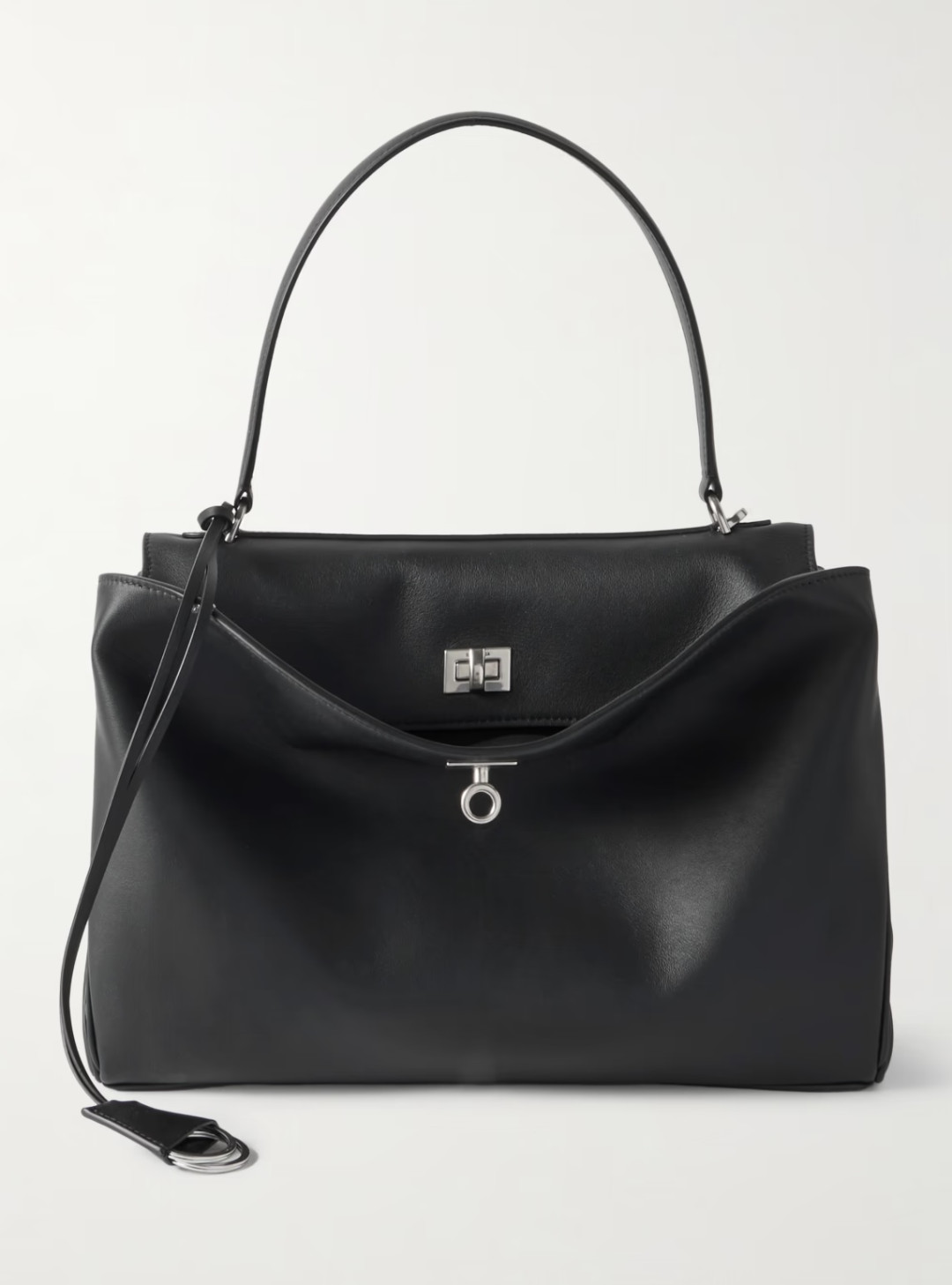 Одеваемся в стиле Афры Сарачоглу