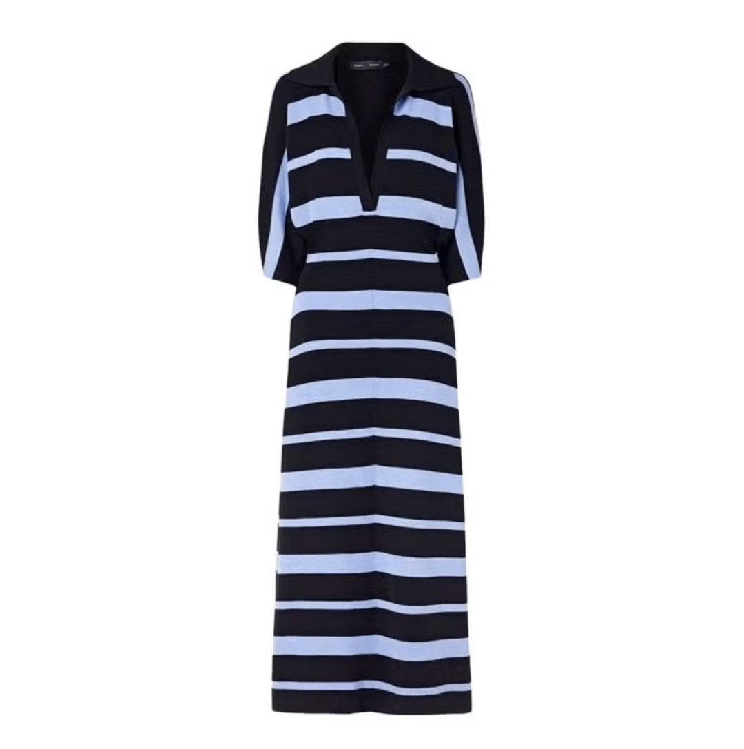 Как комбинировать платья с кроссовками