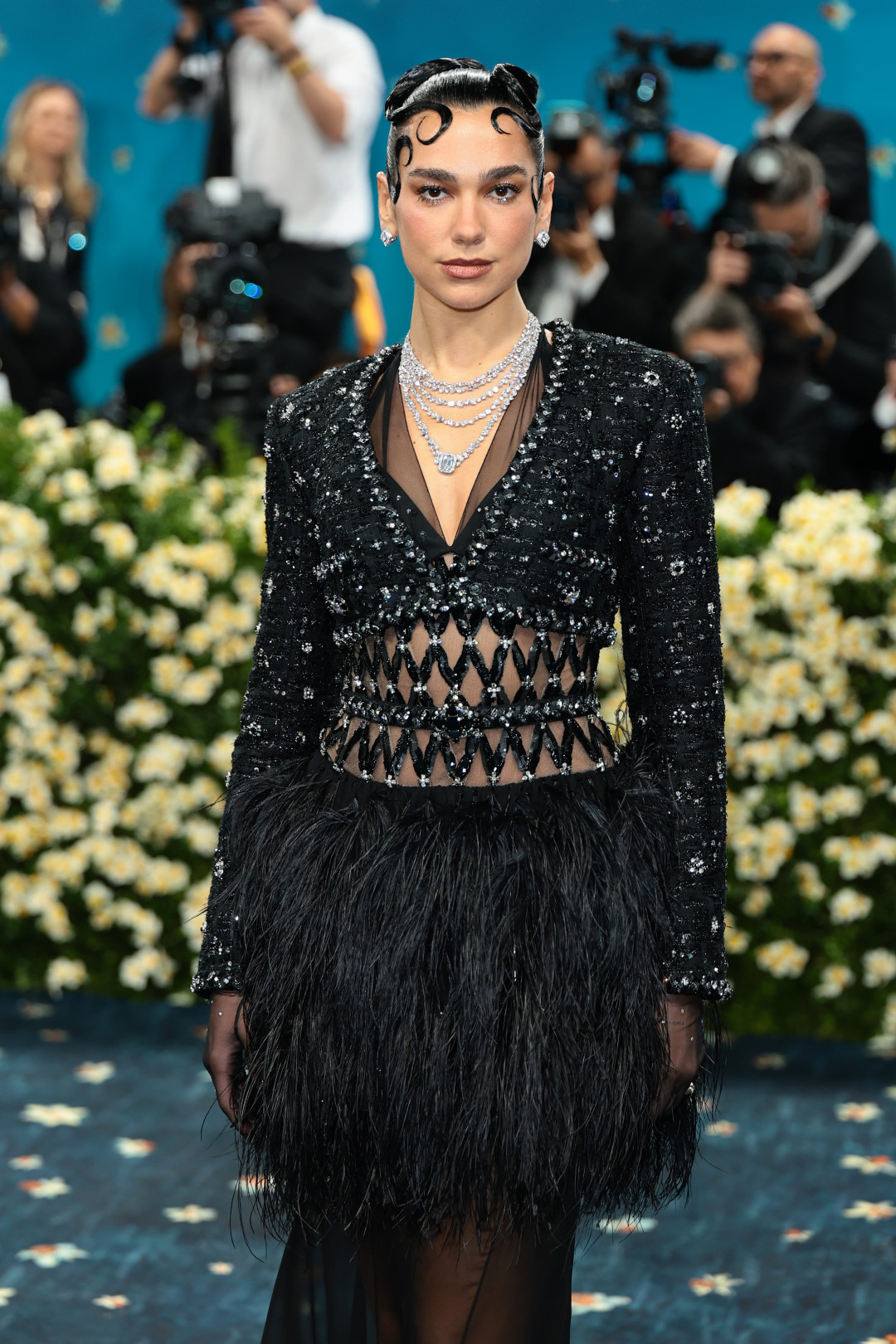 Лучшие бьюти-образы с красной дорожки Met Gala 2025 