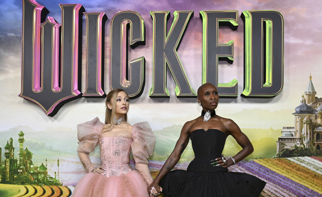 финальный трейлер ленты «Злая: Навсегда»