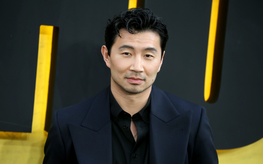 Симу Лю помолвлен