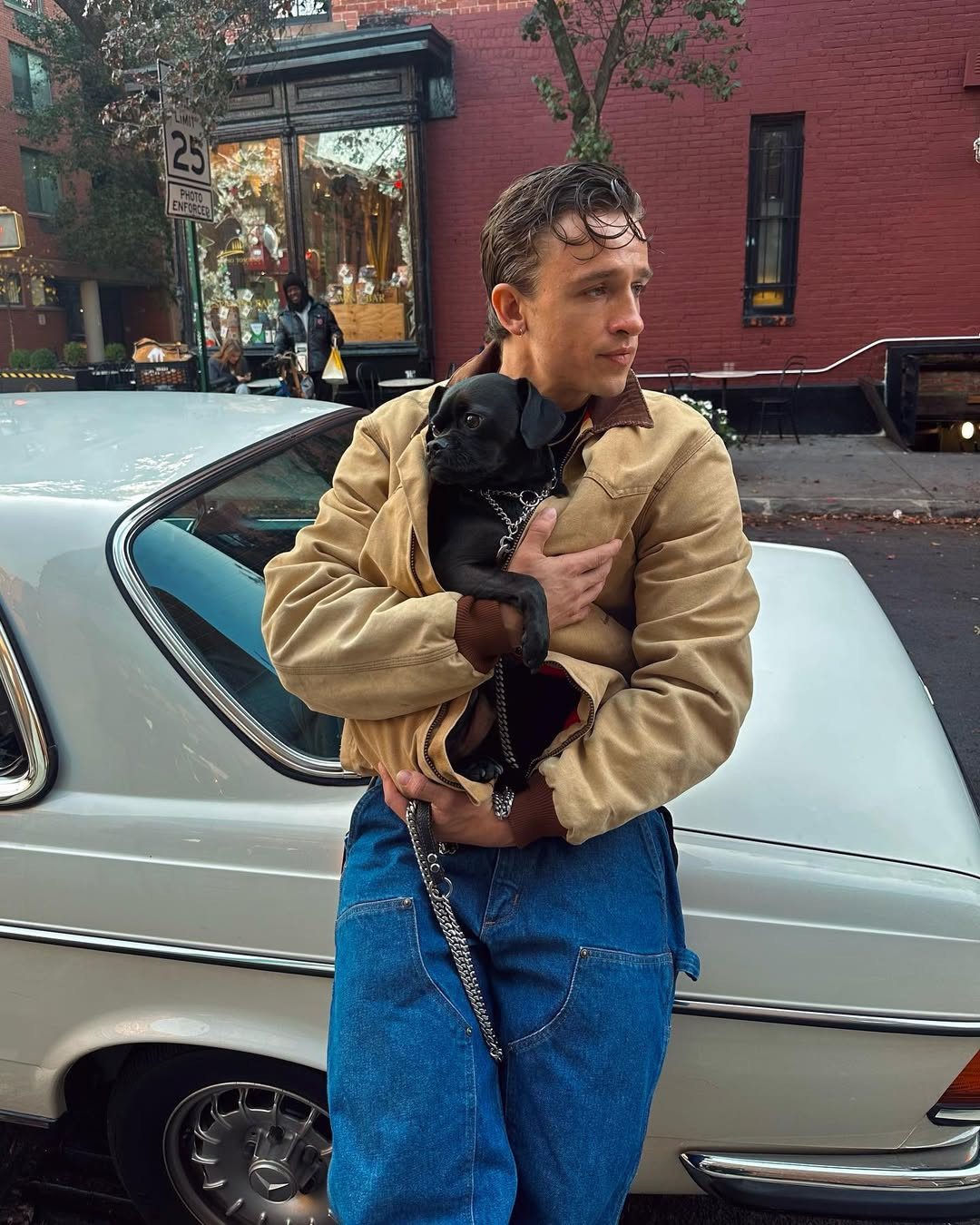 бойфренд Элли Голдинг 