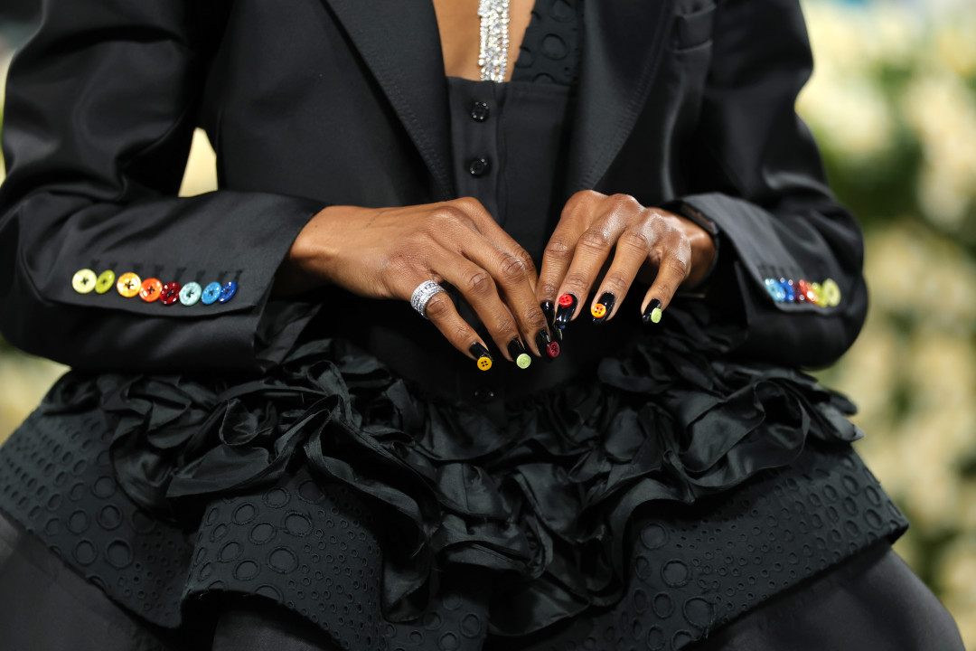 маникюр звезд на Met Gala 2025