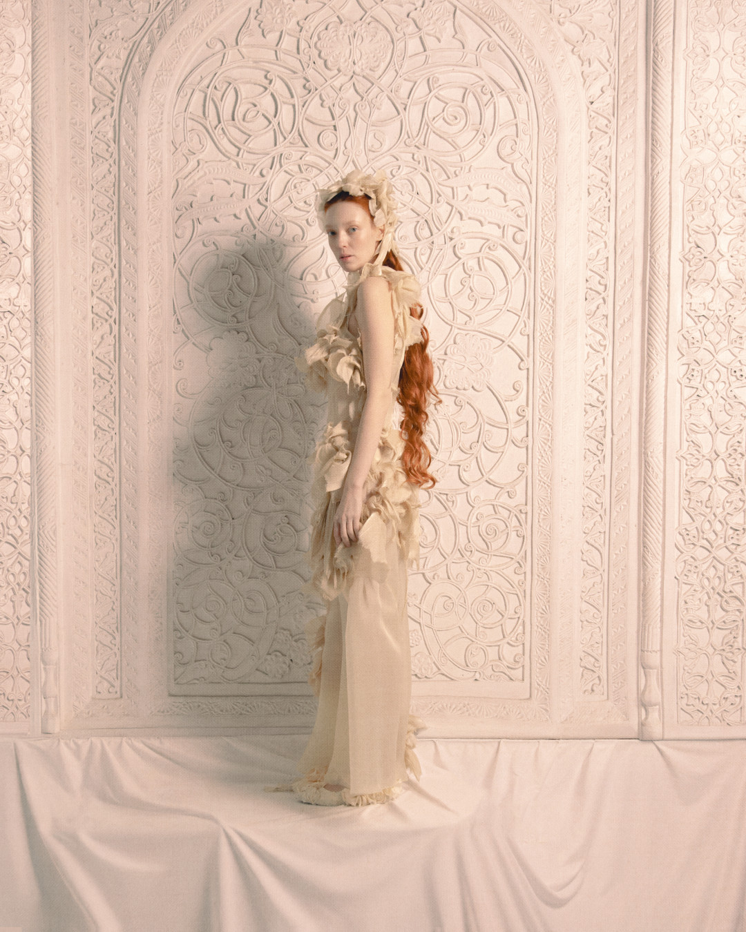 Золой и светом