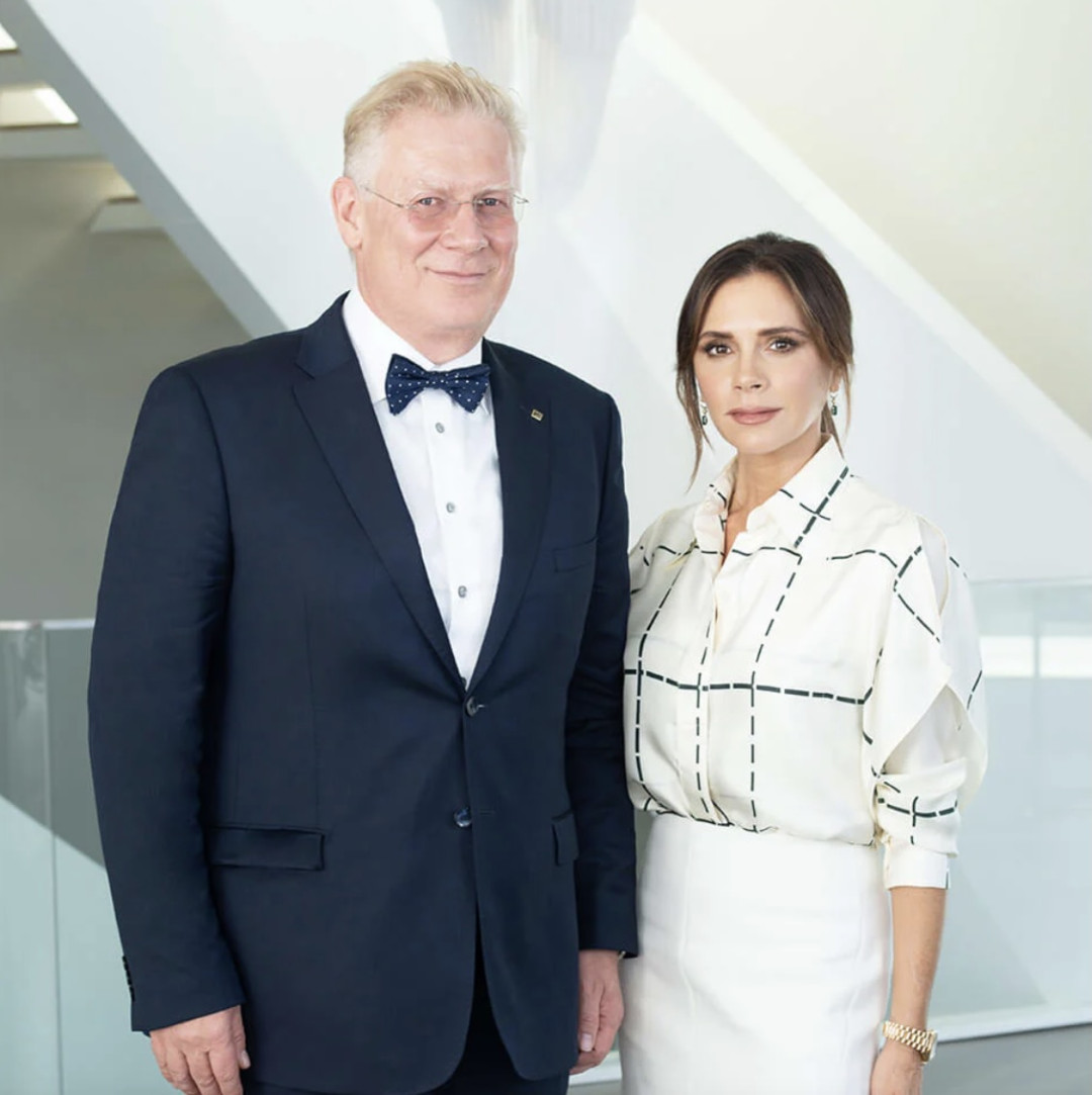 Victoria Beckham Beauty и Augustinus Bader объявили о запуске тональной основы 