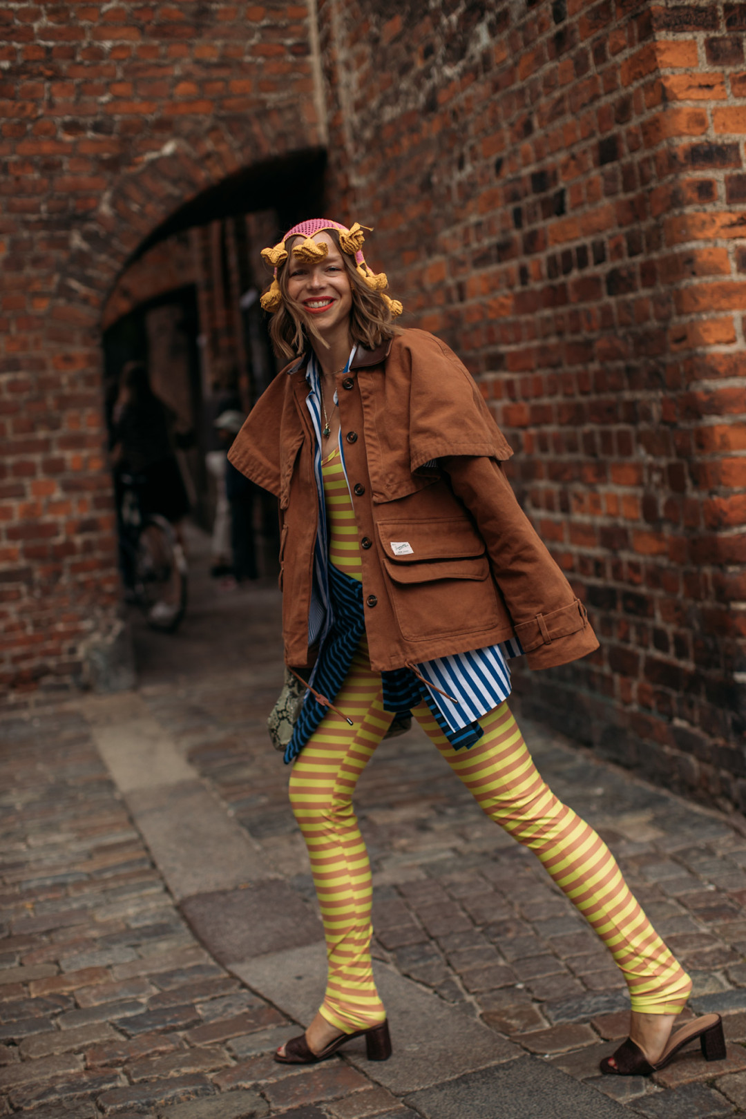 Вязаные крючком шапочки