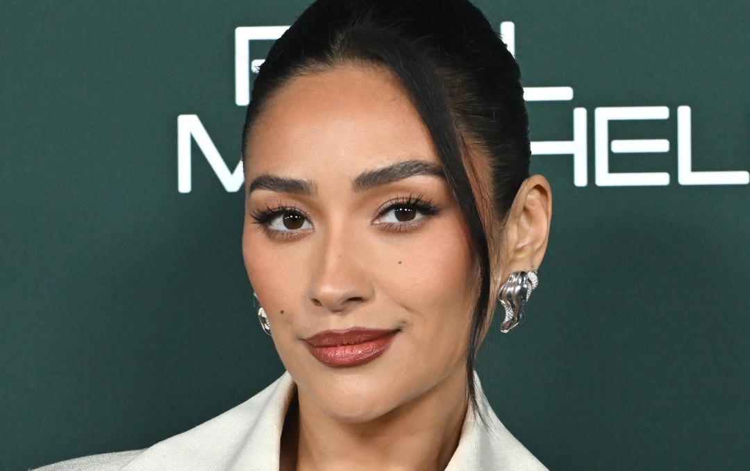 Шэй Митчелл скандал