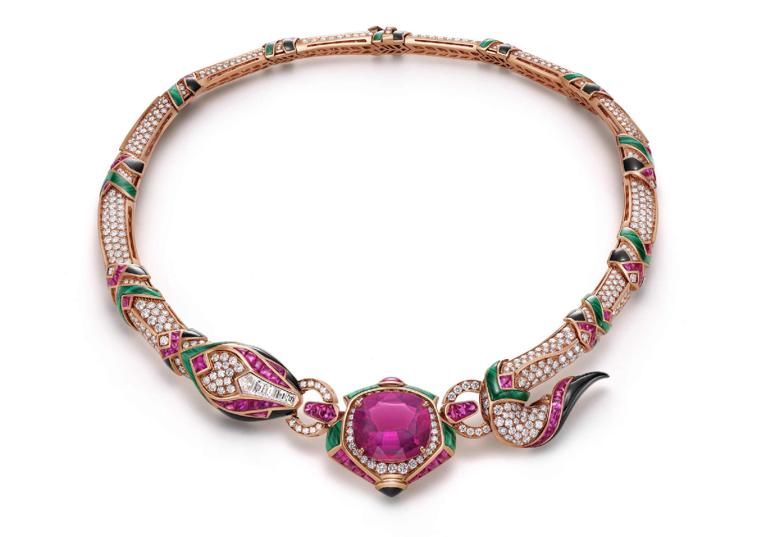 Инсталляция Bvlgari auruBOROS стирает грани между высоким ювелирным искусством и архитектурой 