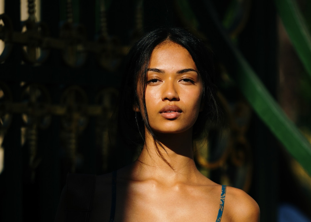 Шілде айына арналған сән жұлдыз-жорамалы: барлық зодиак белгілеріне ұсынатын стильді кеңестер