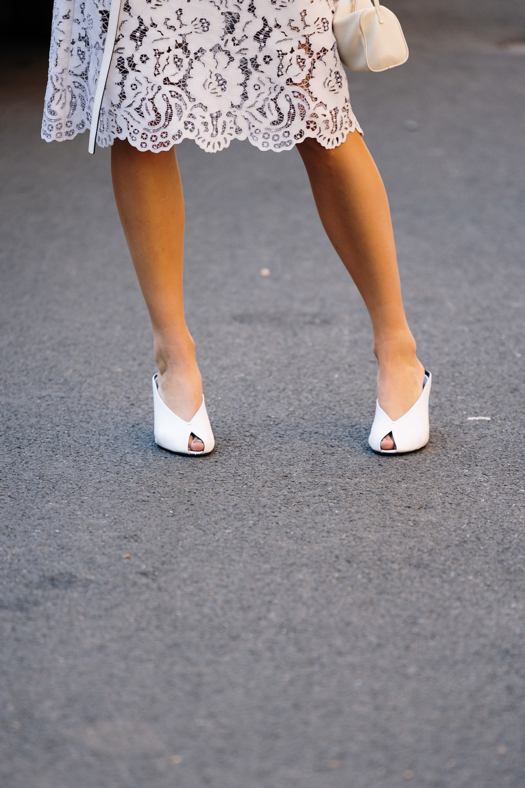 Ашық тұмсықты биік өкшелер қайтадан сәнге енуде