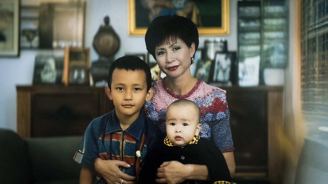 Роза Рымбаева мен Тасқын Оқаповтың ескі кадрлары: Өнерлі отбасының келіні Ақерке Бүркітбайдан эксклюзивті мұрағат