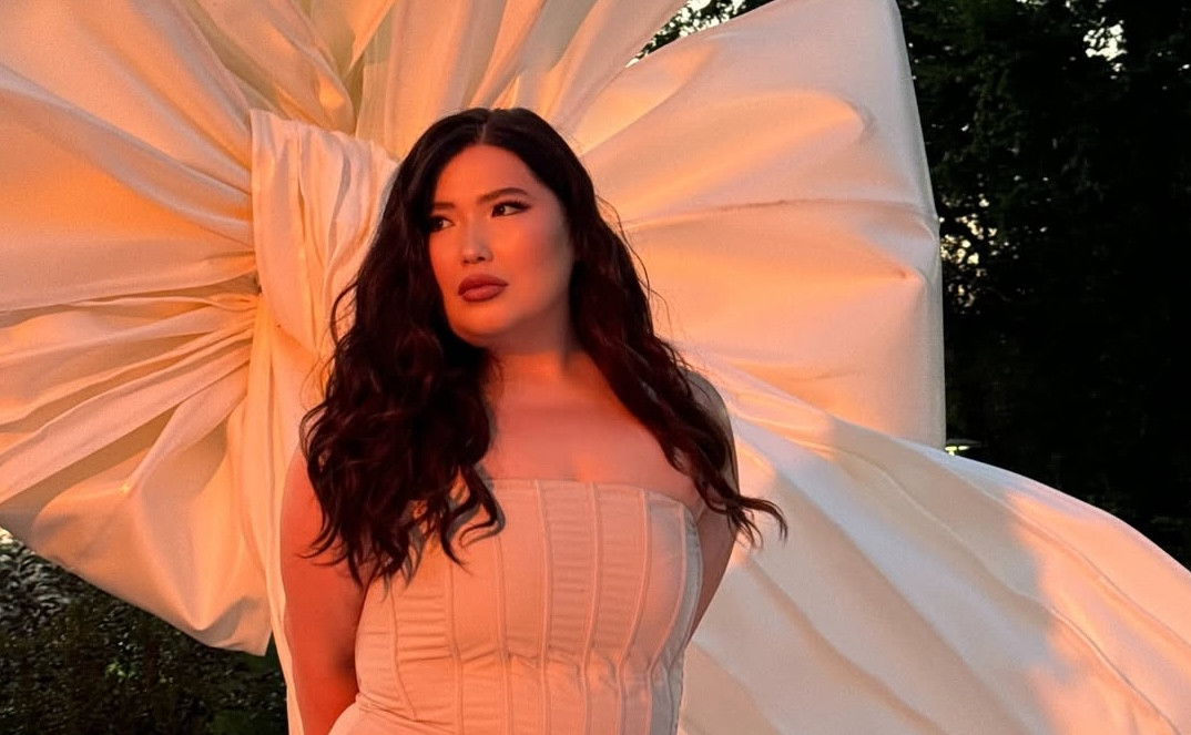 кремовое платье