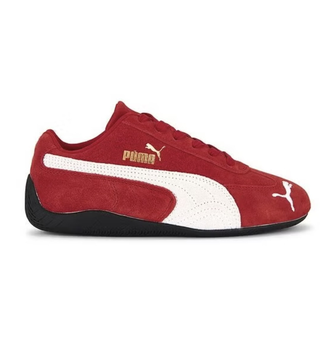 Красные кроссовки 