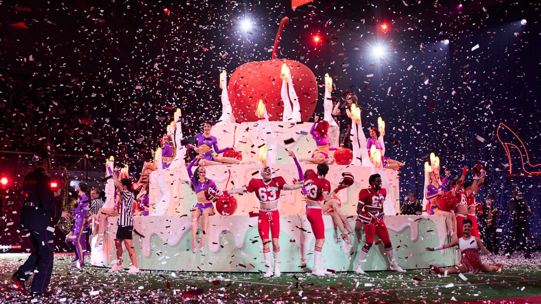 Искусство встречается со спортом: как прошло весенне-летнее шоу Christian Louboutin?