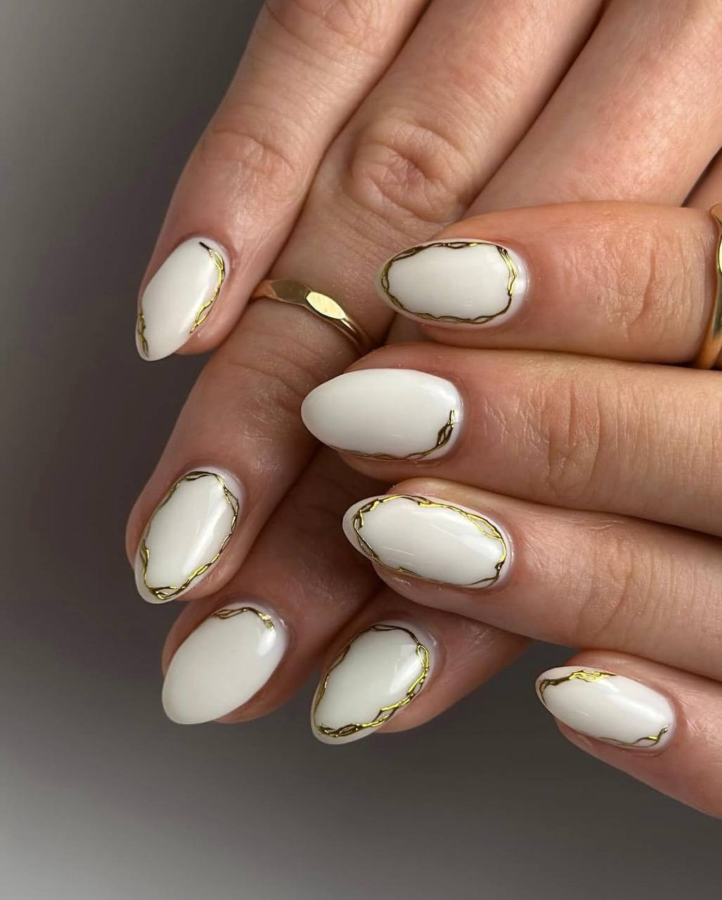 Новогодний маникюр: 12 идей для главной ночи года 