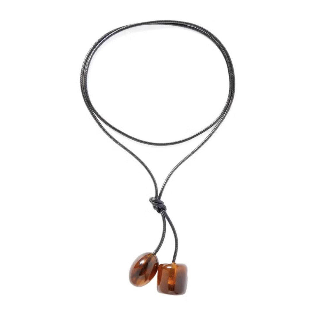 Күз маусымында сәнді әрі әсерлі көріну үшін етік пен бәтеңкені немен үйлестірген дұрыс?