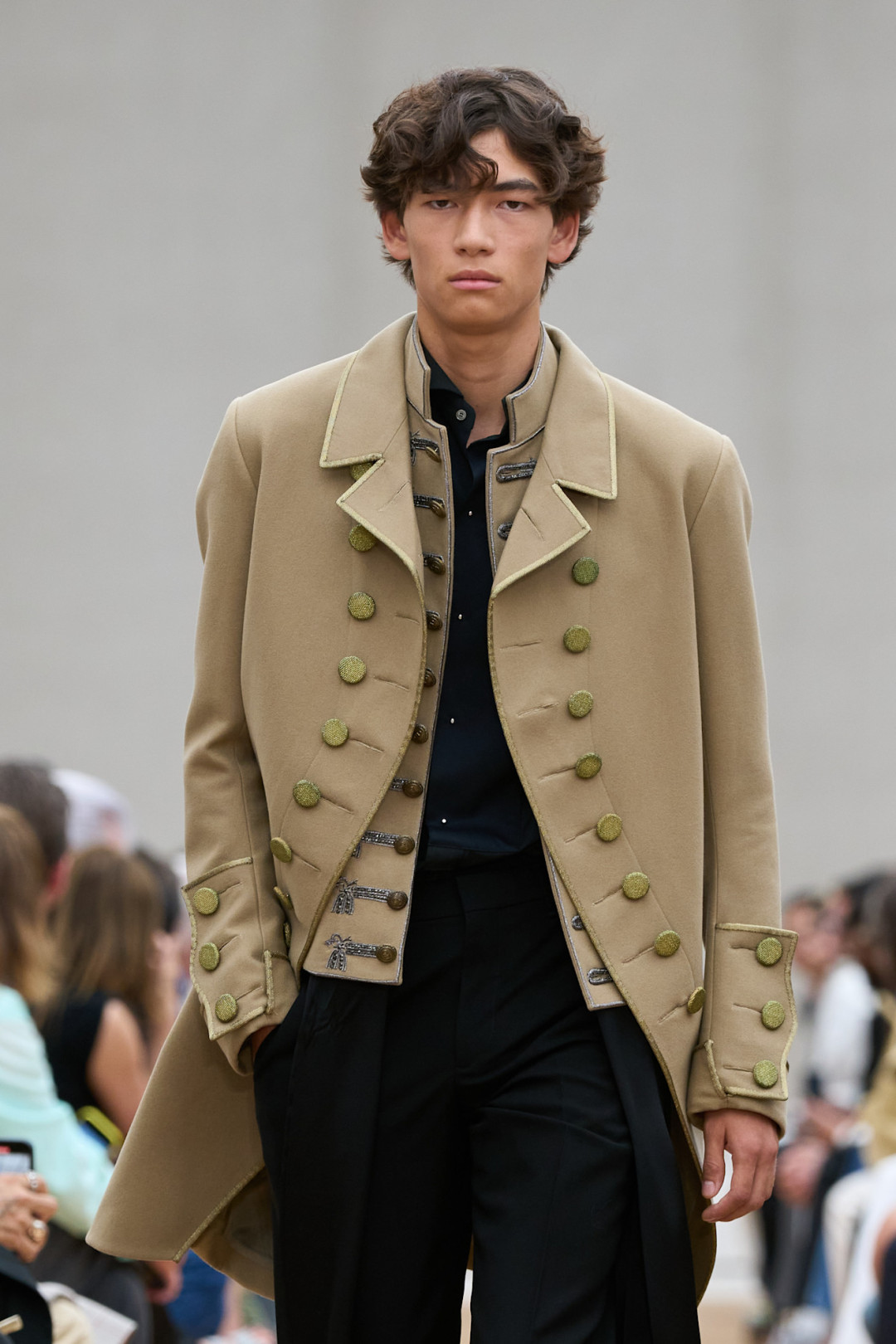 Эти вещи опередили модные тенденции в 2025 году 