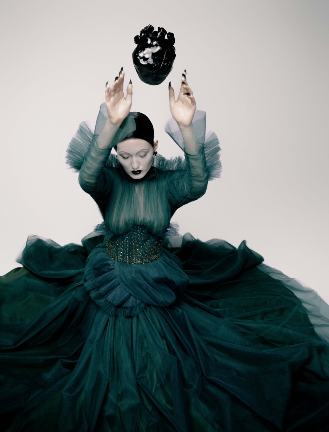 по дате рождения