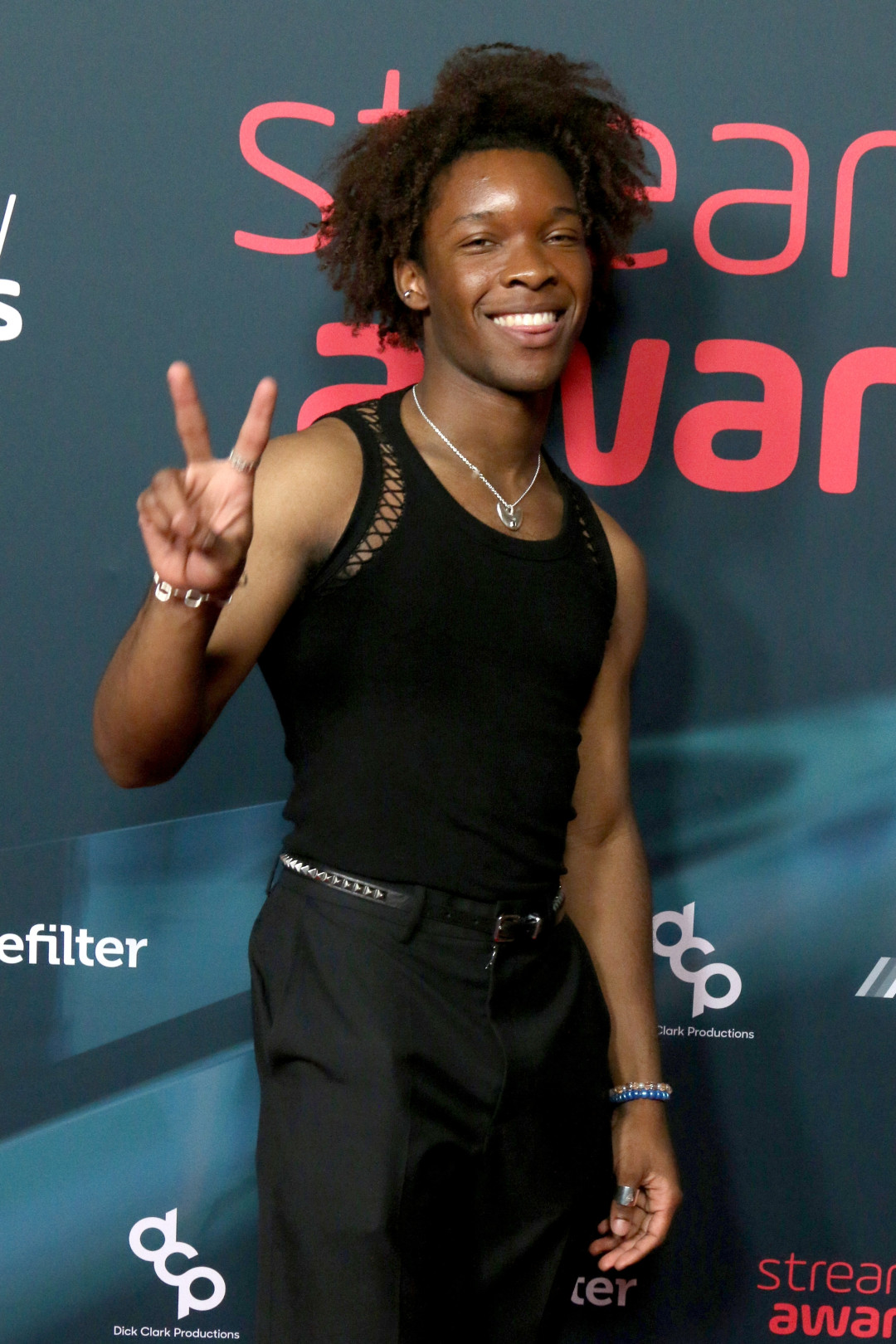 Весь TikTok обсуждает трагическую находку в машине d4vd и его песни, которые могли быть отсылкой к преступлению