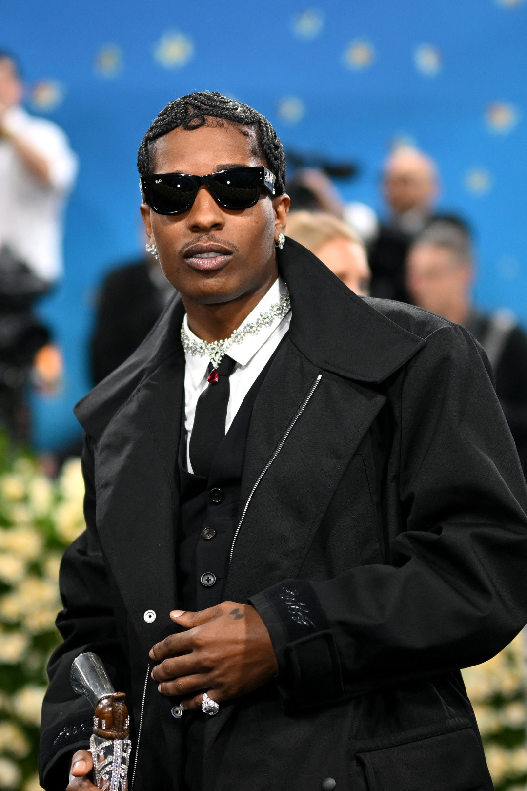 Лучшие украшения, которые звезды носили на Met Gala 2025 