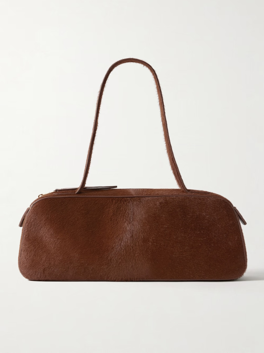 Где найти сумку East-West как у Эммы Робертс?