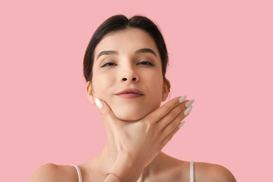 Йога для лица: все, что вам стоит знать об этой практике