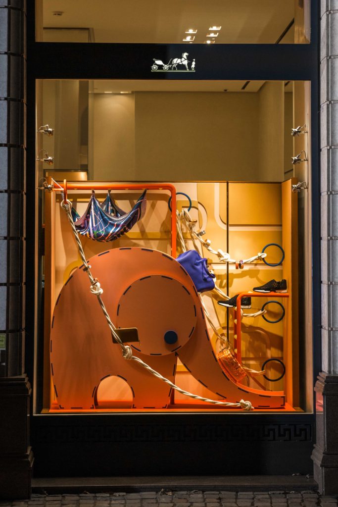 Витрины Hermès 