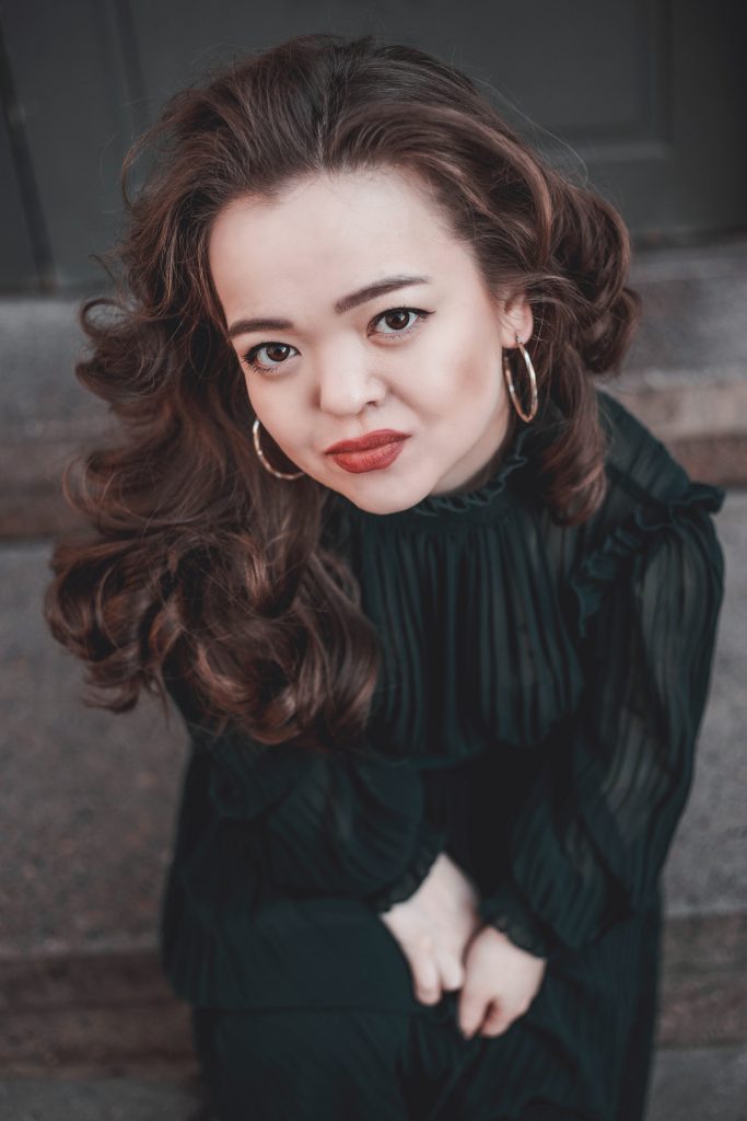 Айжан Султанова