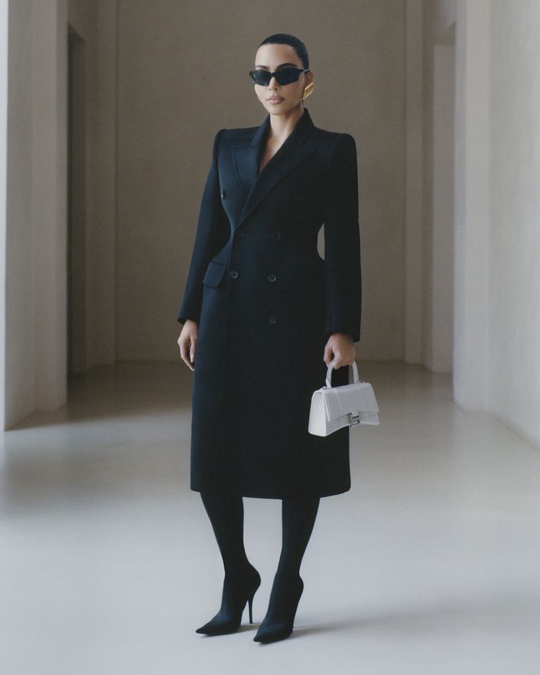 Ким Кардашьян и Balenciaga