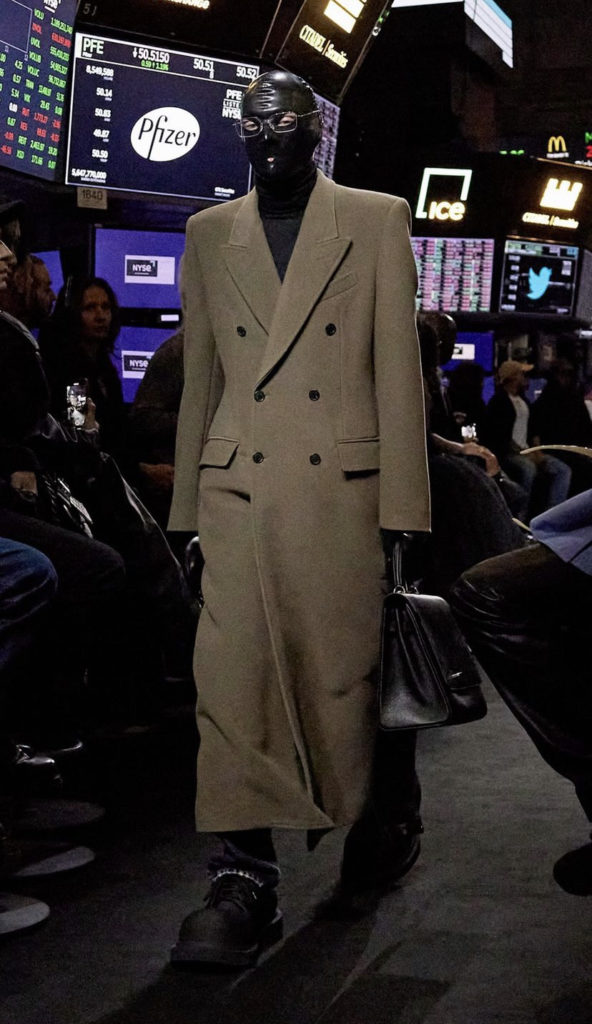 Balenciaga весна-лето 2023