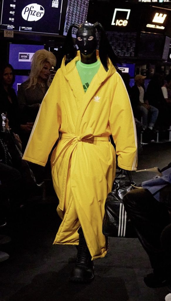 Balenciaga весна-лето 2023