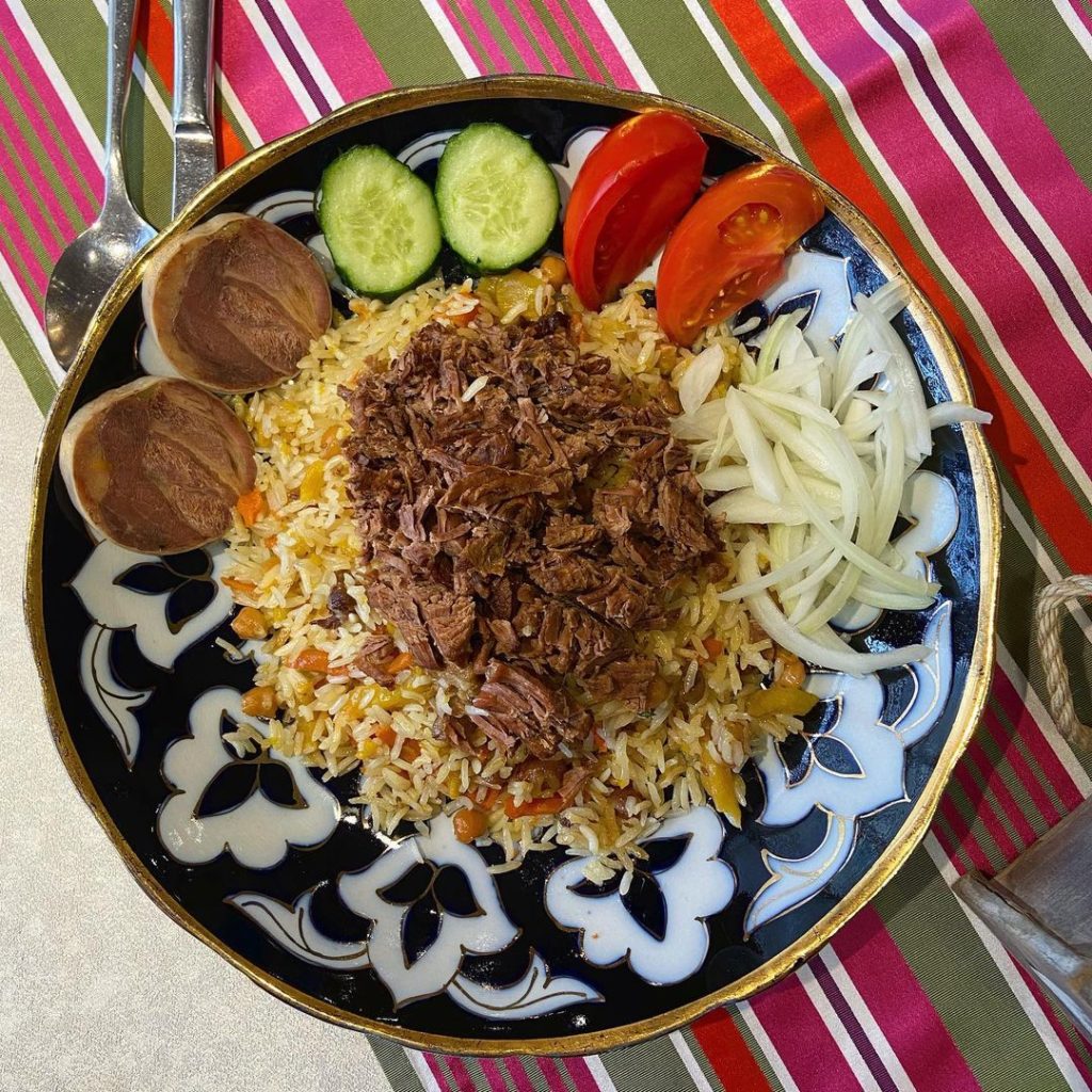 вкусный плов в Алматы
